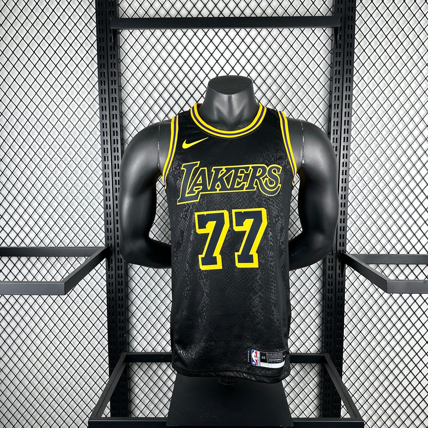 Lakers BLACK 02